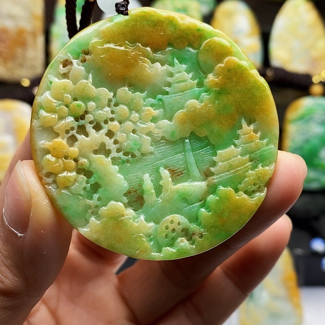 颈饰未镶嵌翡翠翡翠A货一物一证