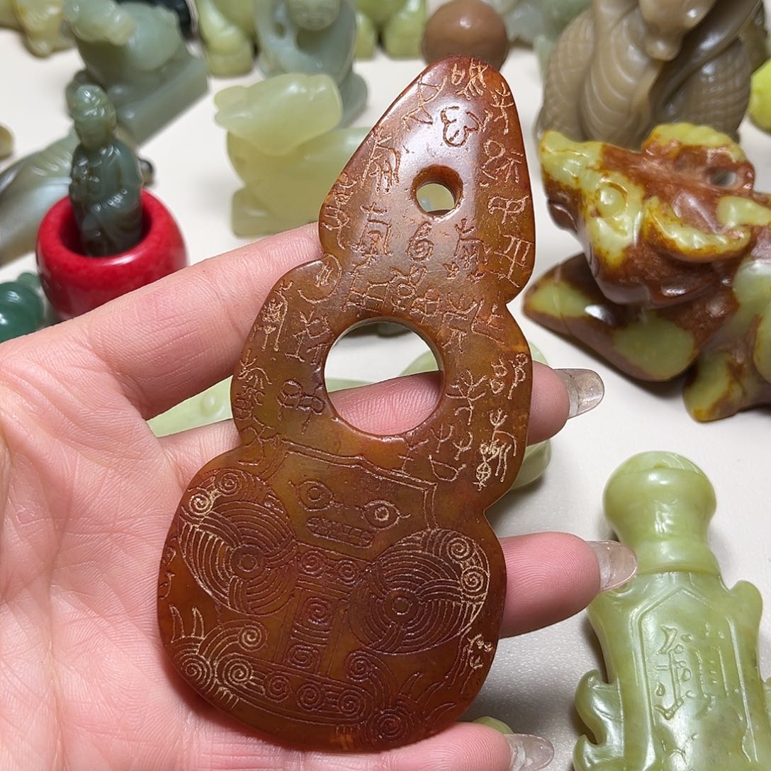 白玉菩提吊坠白玉菩提吊坠