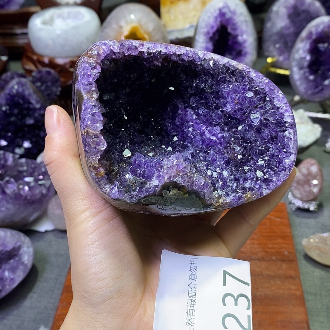 未镶嵌紫晶珠宝半成品