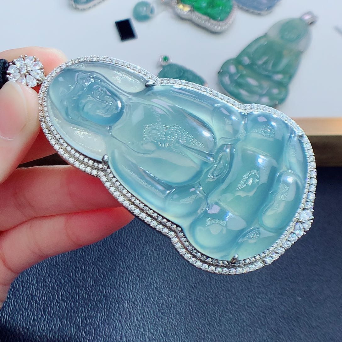 翡翠颈饰银S925镶嵌翡翠