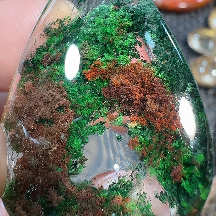 红***未镶嵌颈饰水晶好