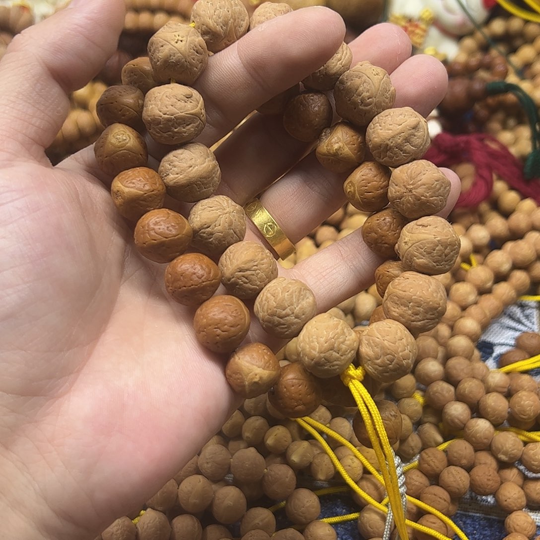 Y***.吊坠凤眼菩提恶魔龙，13龙手串各1