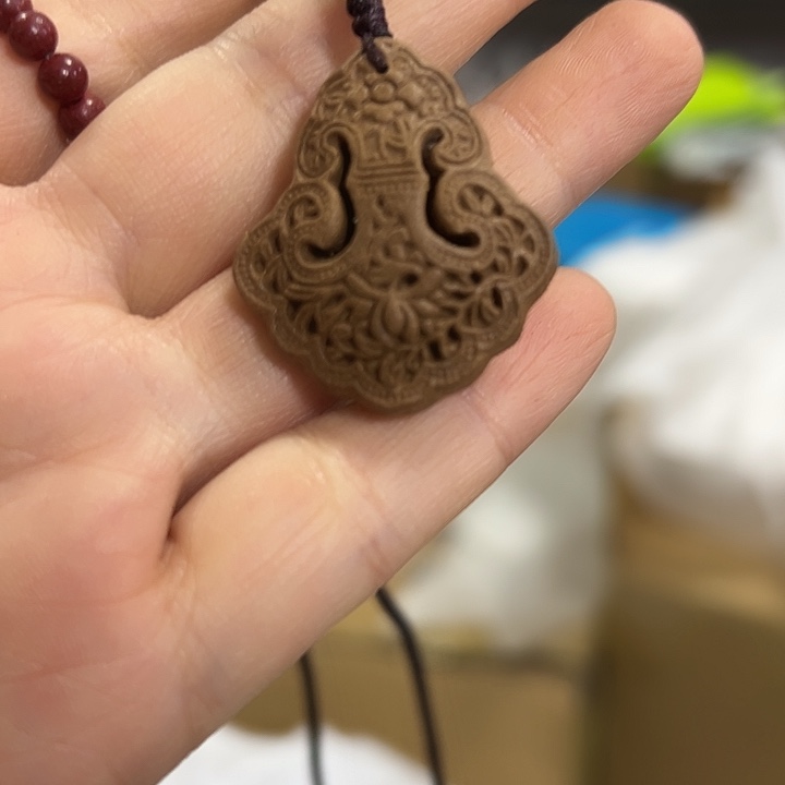 合香春月蝴蝶镂空挂牌