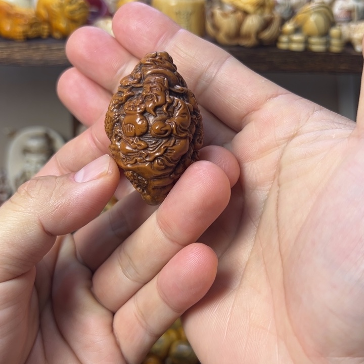 橄榄核把件好物hhhhhh