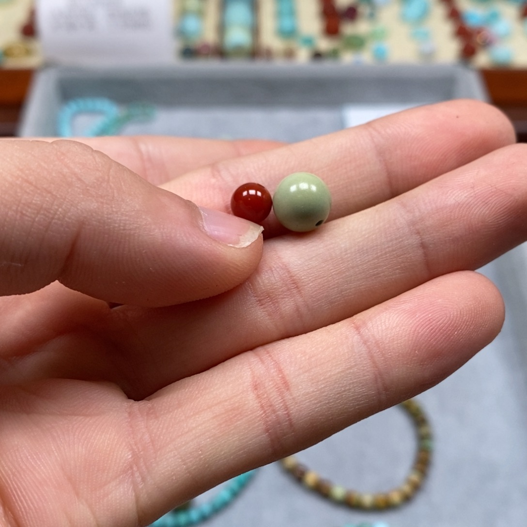 南红玛瑙配饰未镶嵌