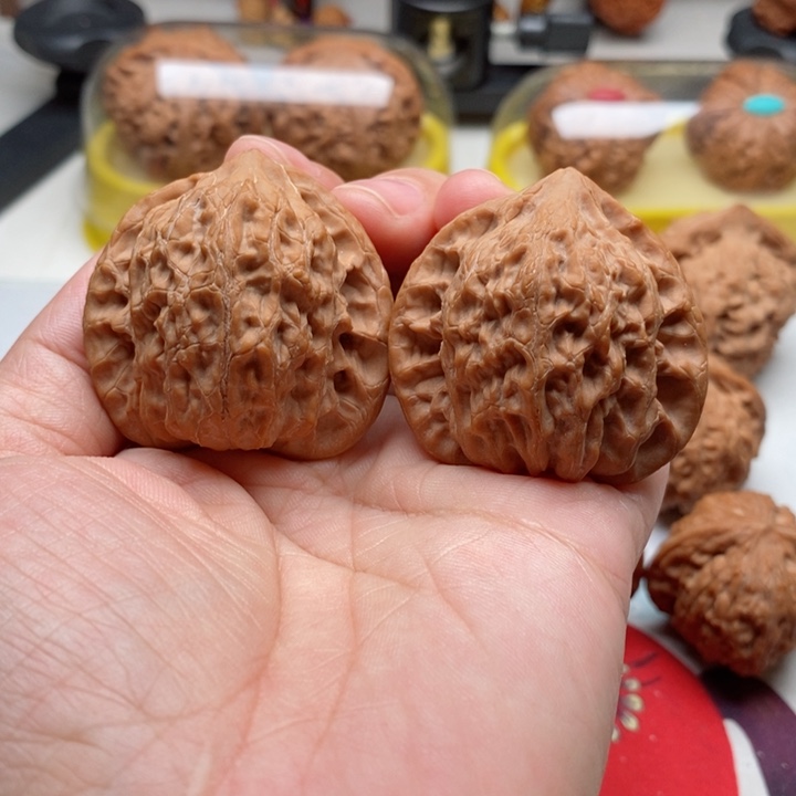 文玩核桃吊坠42公子帽