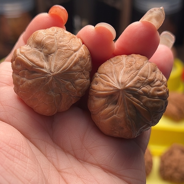 涛***哥文玩核桃吊坠南瓜墩异型包子 不退不换 