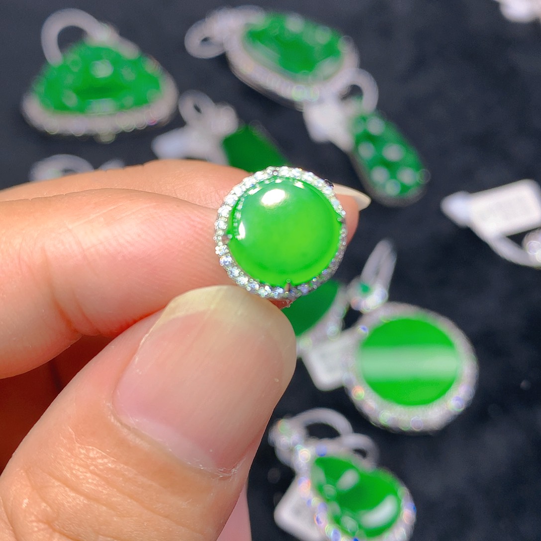 翡翠银S925镶嵌颈饰我