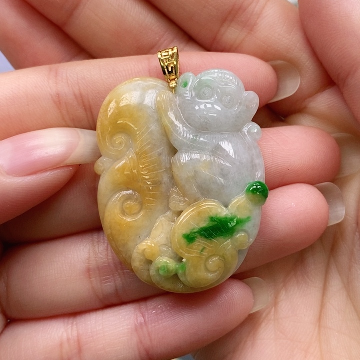 翡翠未镶嵌颈饰吊坠