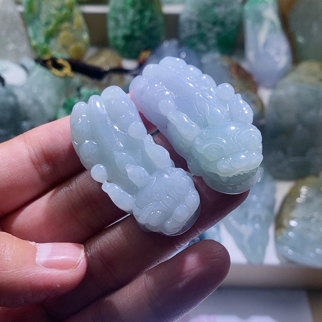 【闪购商品】翡翠颈饰未镶嵌貔貅