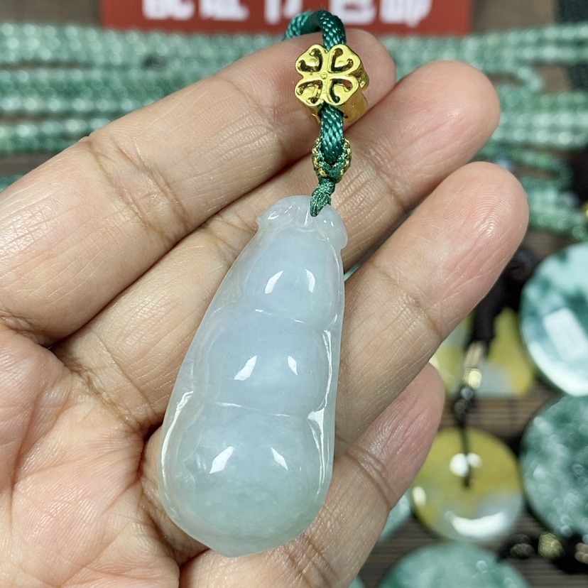 【闪购商品】翡翠颈饰未镶嵌玉吊坠翡翠玉福豆