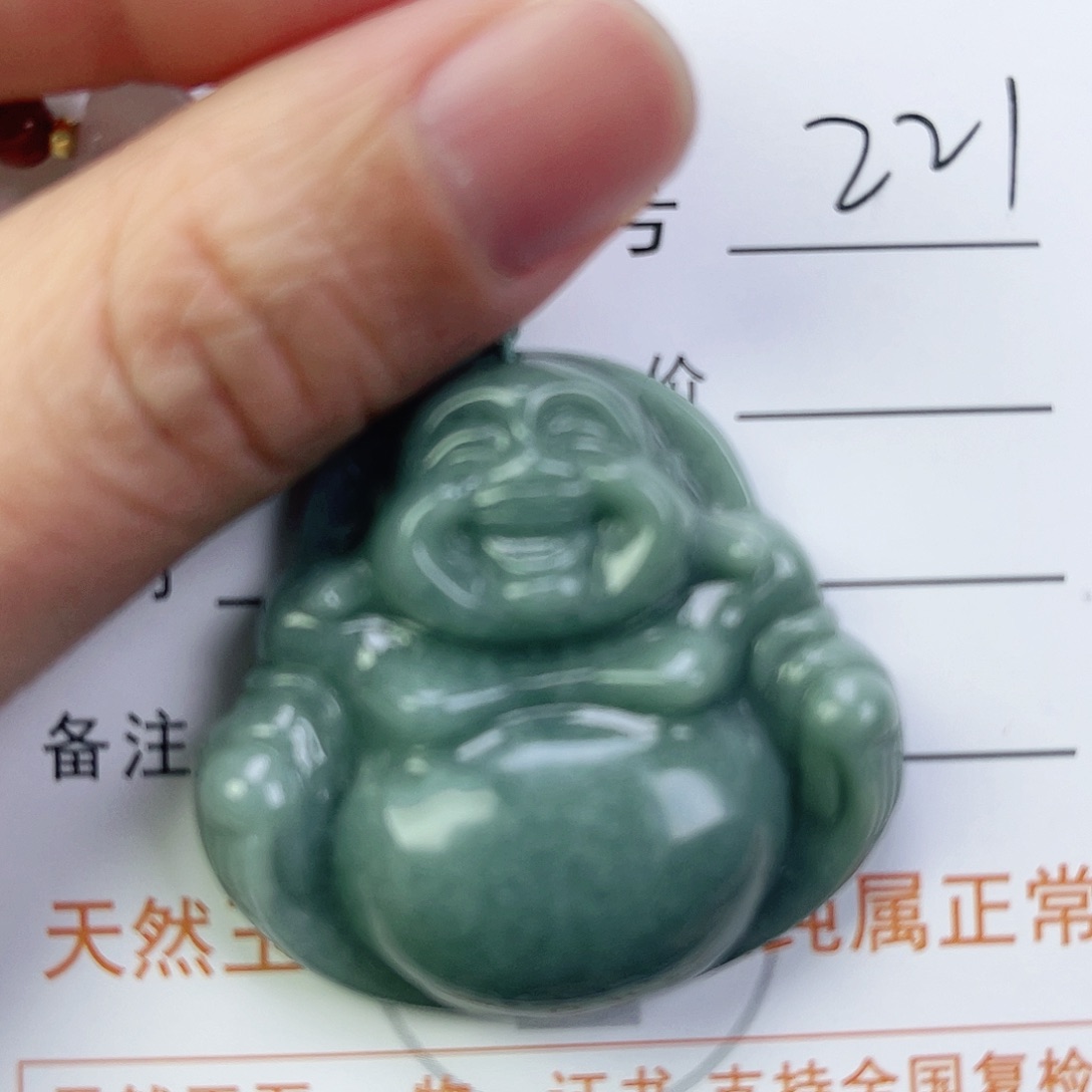 翡翠颈饰未镶嵌佛公