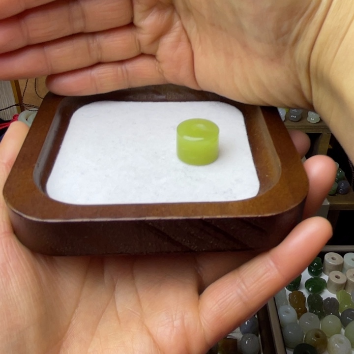 月***儿和田玉（糖玉）未镶嵌车挂