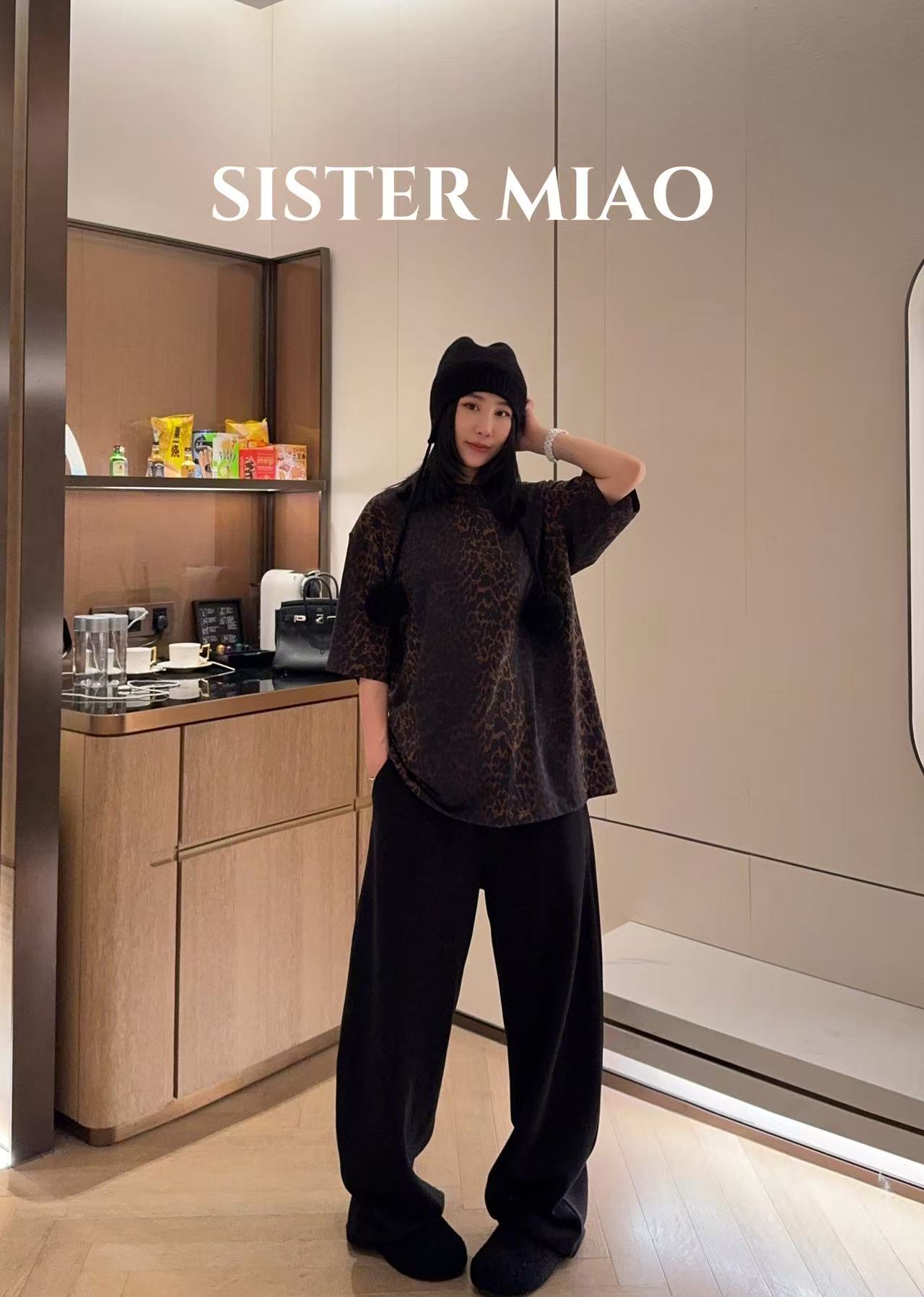 SISTER MIAO .洋气百搭豹纹短袖