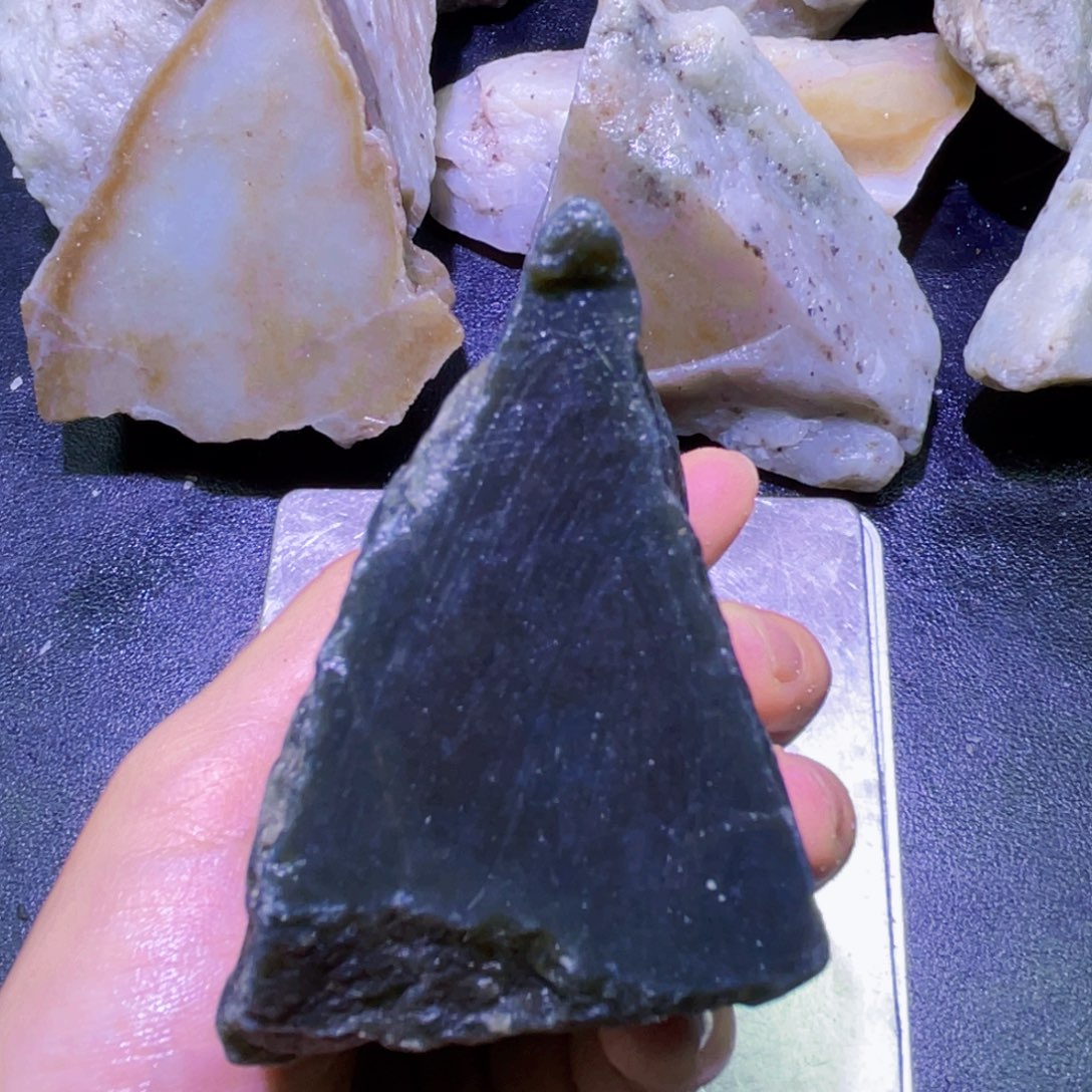 未镶嵌和田玉珠宝半成品