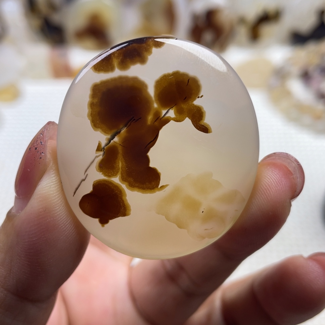 平***6玛瑙/玉髓未镶嵌颈饰