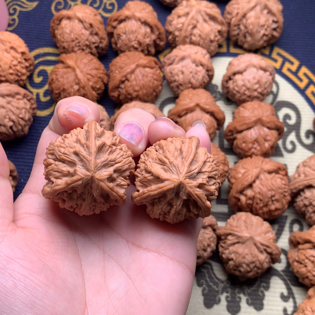 文玩核桃吊坠文山