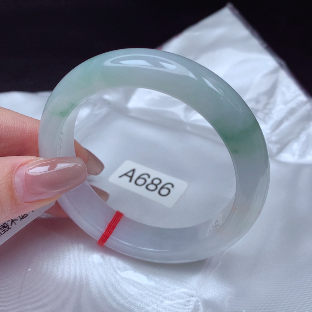 翡翠手镯未镶嵌手镯54