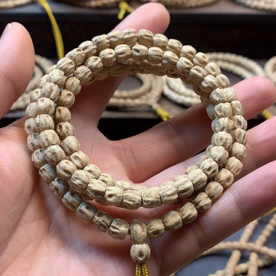 柏香籽/百香籽吊坠粉皮黄油方块浅坑顺鬼