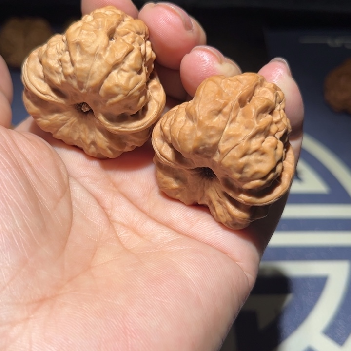 文玩核桃吊坠蛤蟆