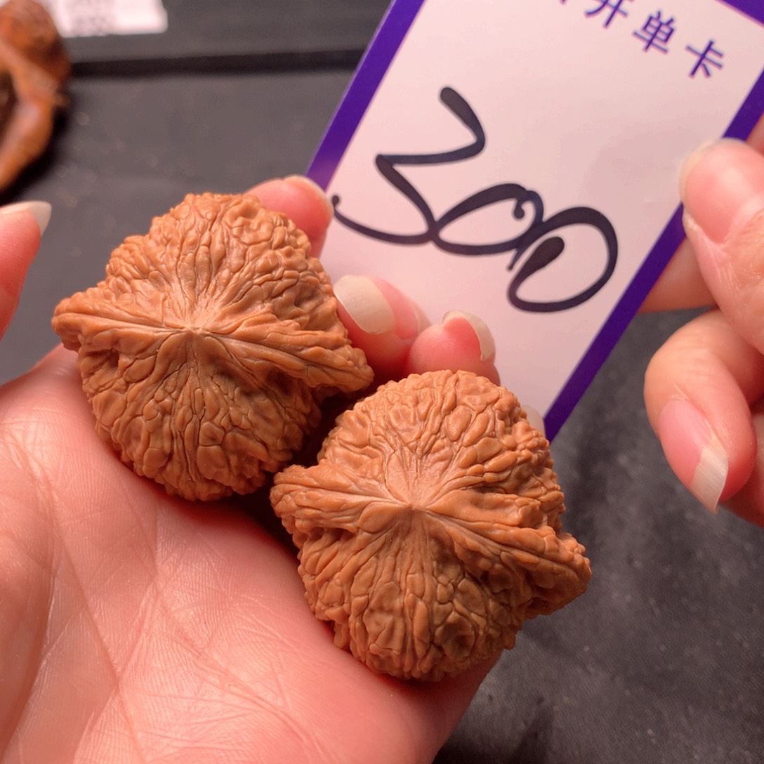 文玩核桃吊坠泥鳅