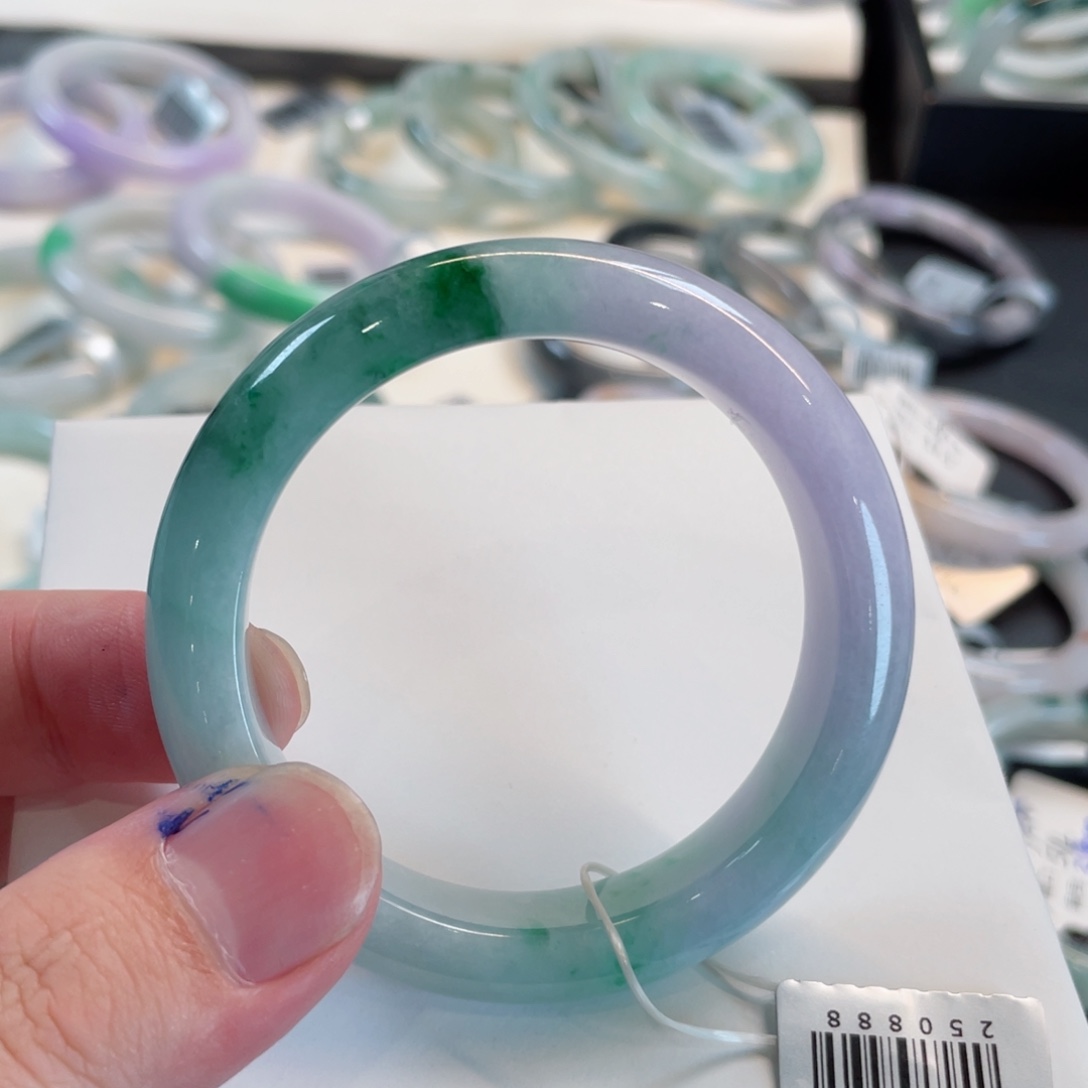 翡翠未镶嵌手镯42号 52正圈