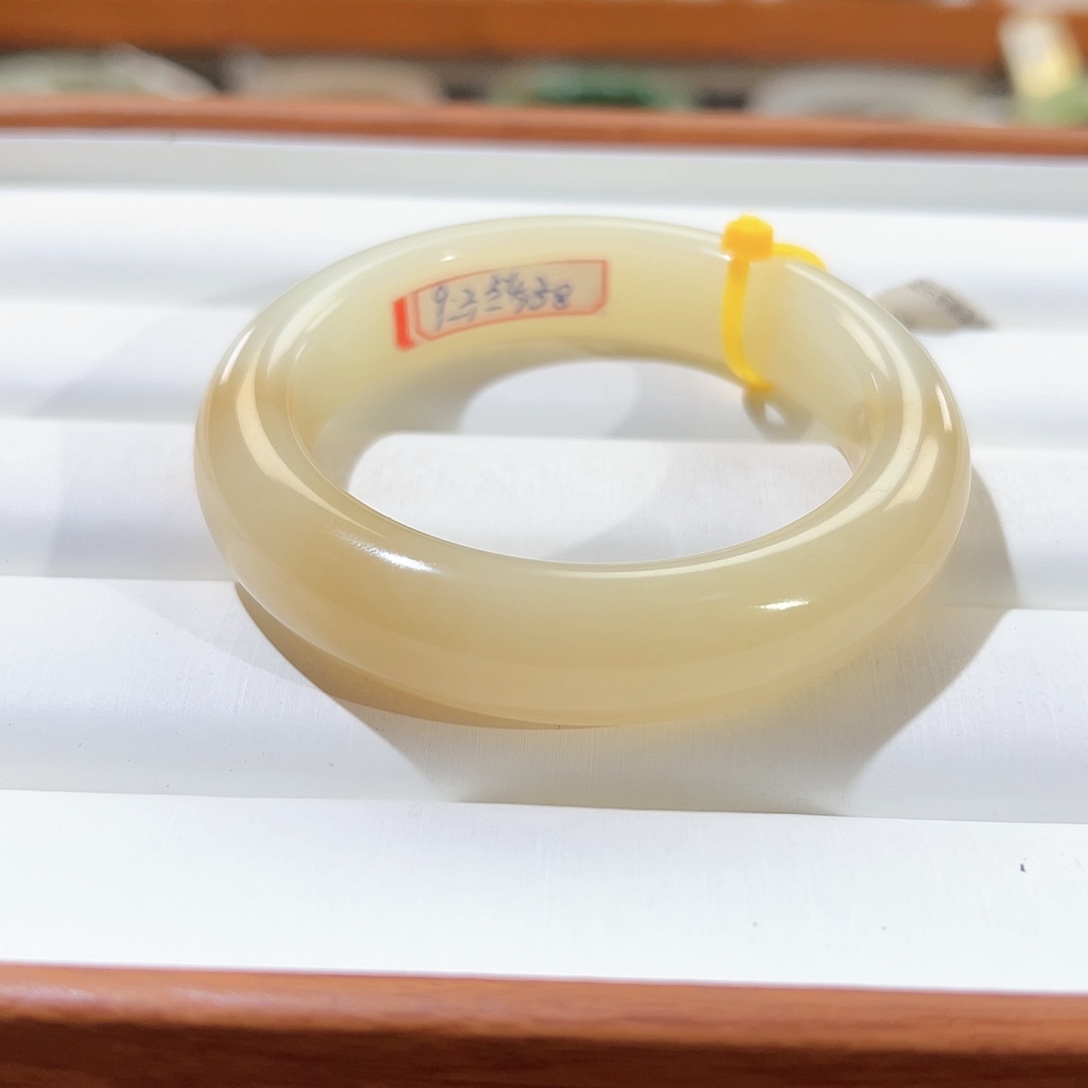 和田玉手镯未镶嵌新疆糖白