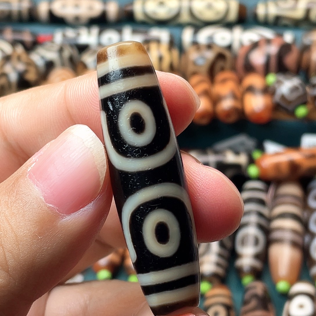 玛瑙/玉髓未镶嵌颈饰聚缘三眼