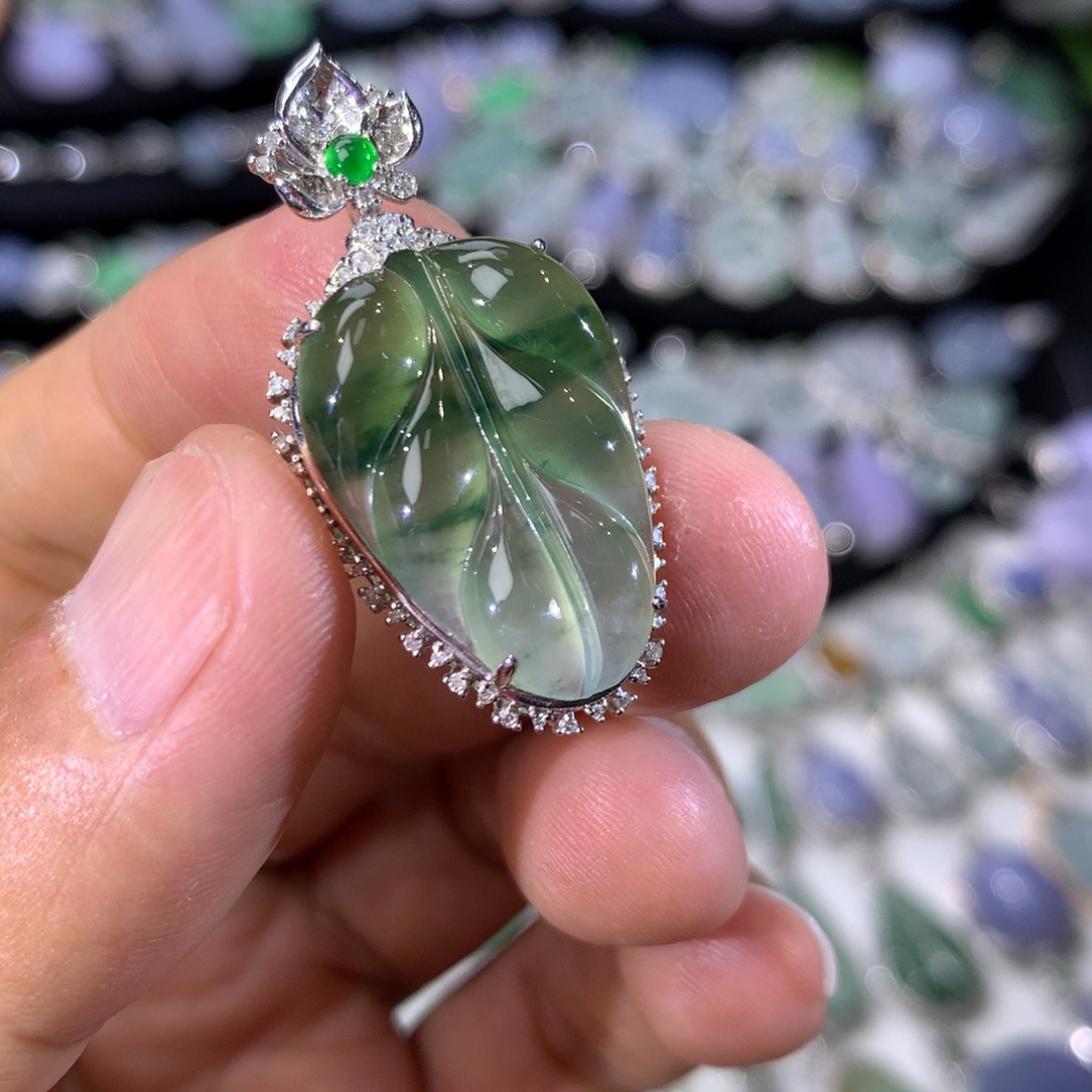 翡翠18K金镶嵌吊坠(不含链)