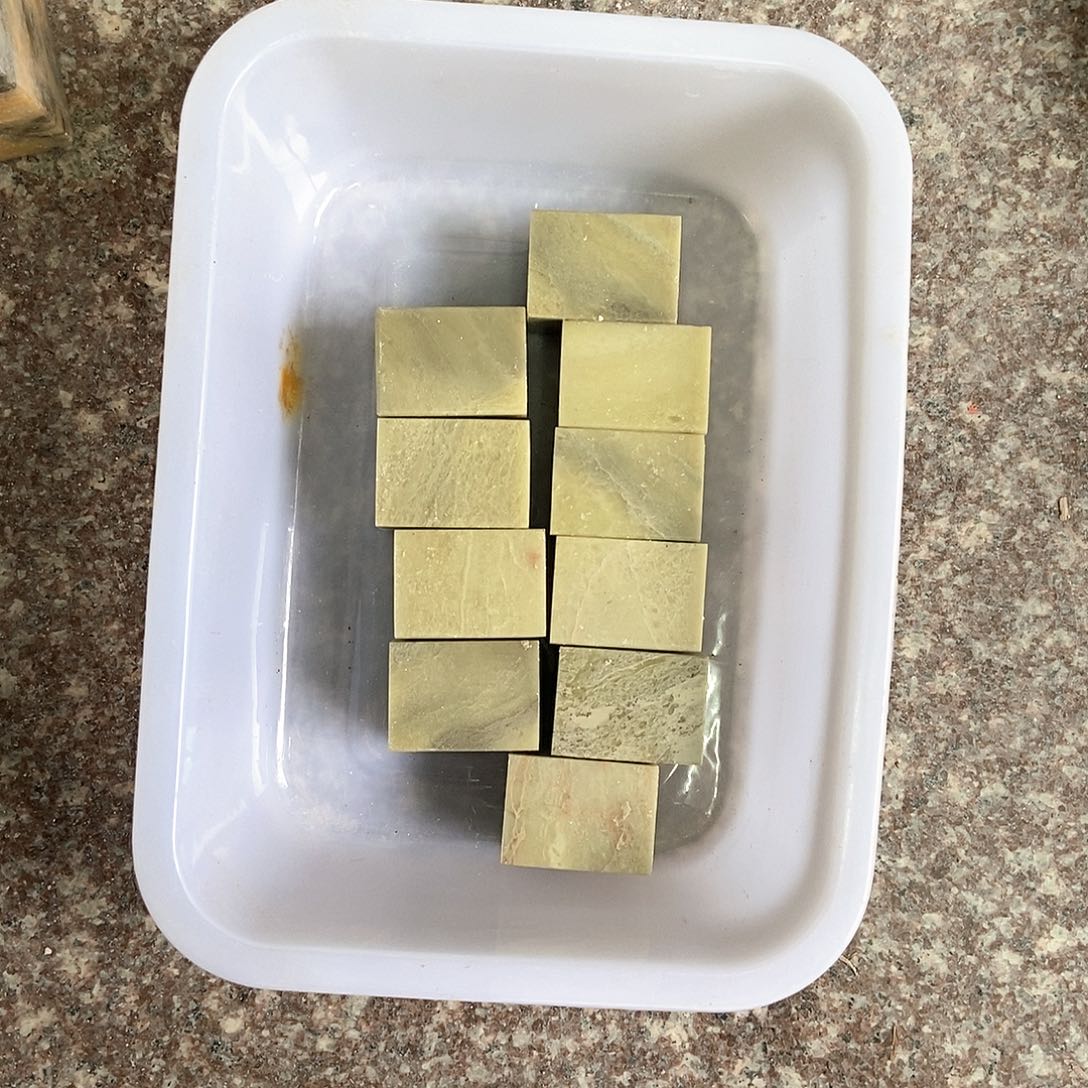青田石一个人一天堂