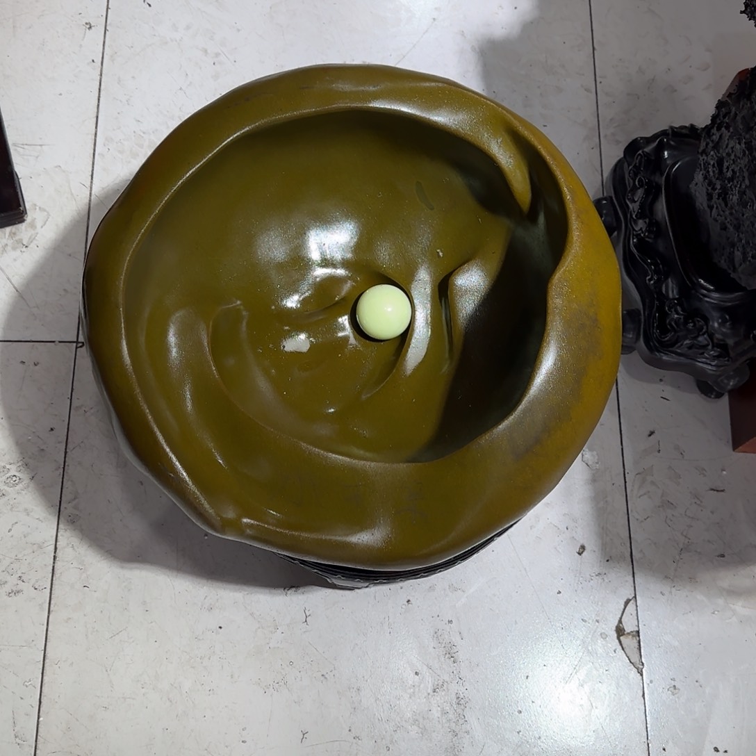 小***噜摩尔石奇石聚宝盆。