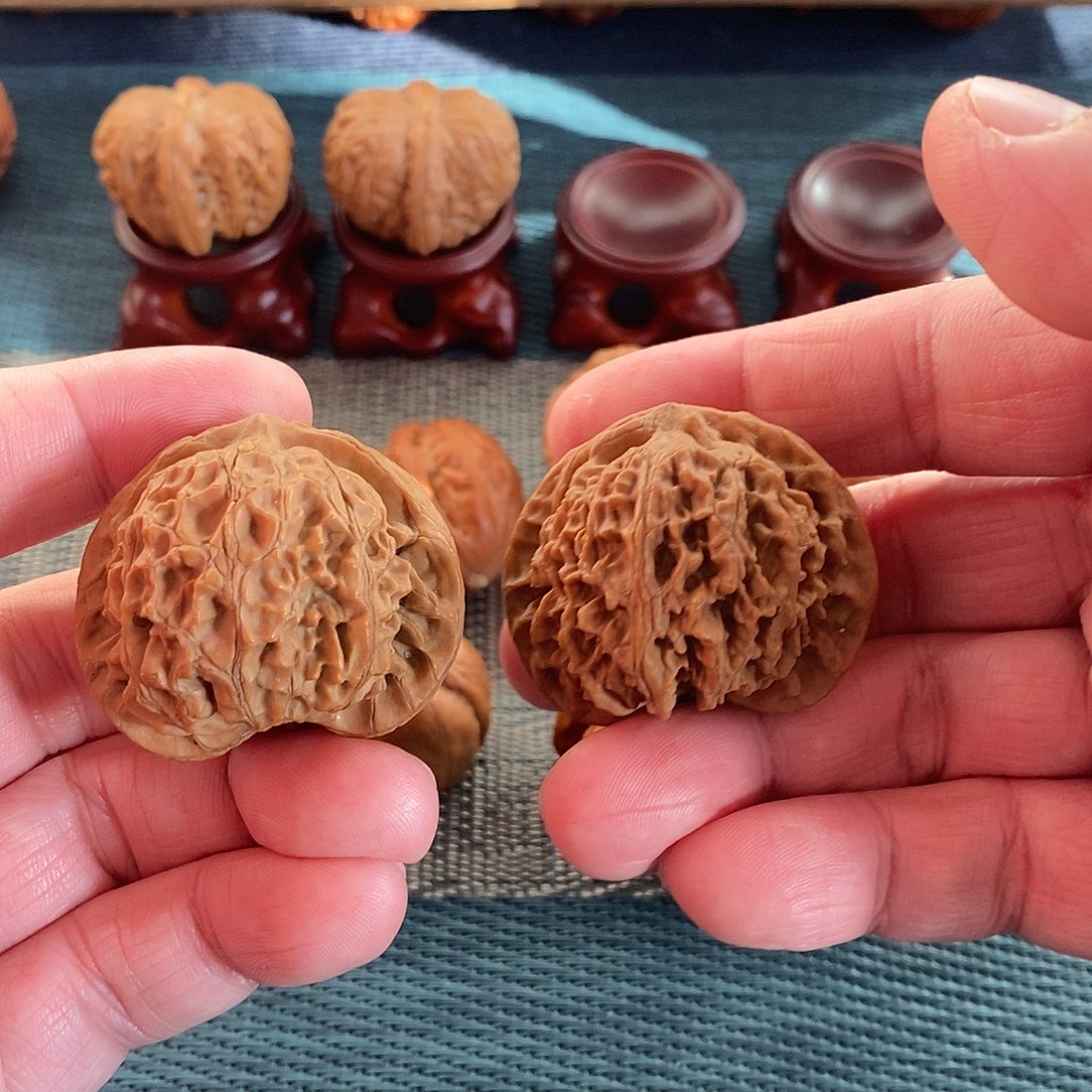 文玩核桃把件福利 福利 福利 就一对 大宫灯 桃心形 大凹底 精品