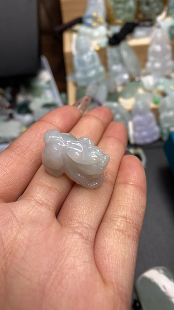 天然翡翠貔貅吊坠