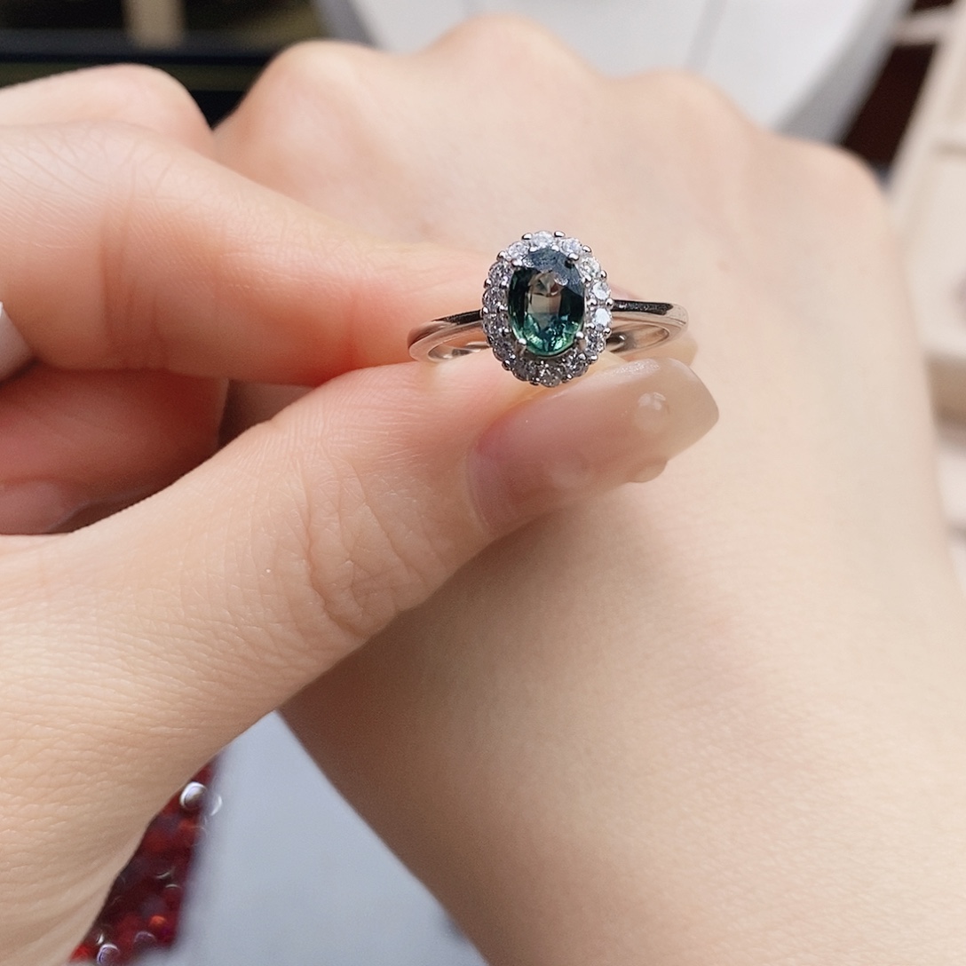 雪***雪戒指银S925镶嵌蓝宝石戒指