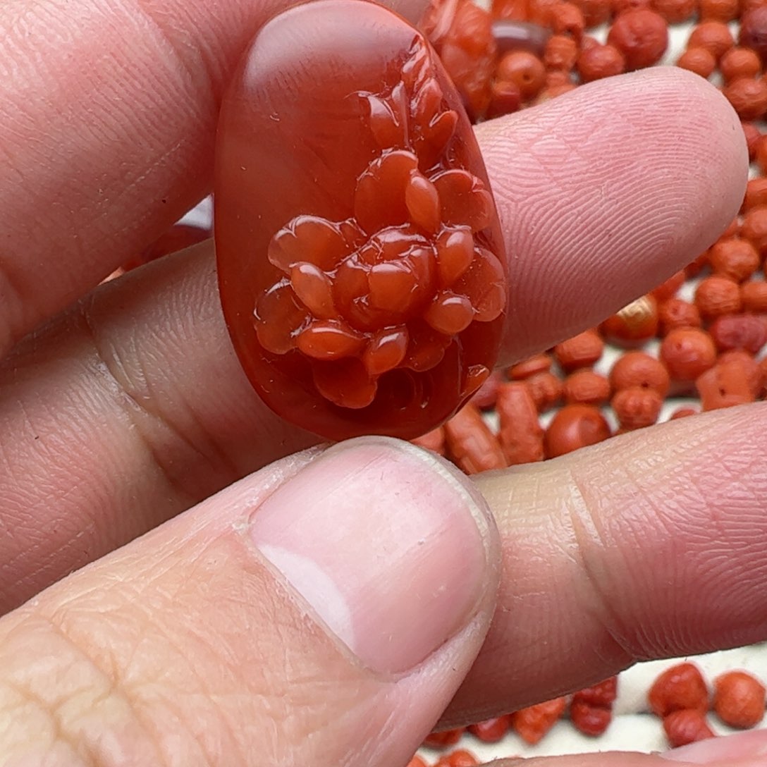 南红玛瑙配饰未镶嵌