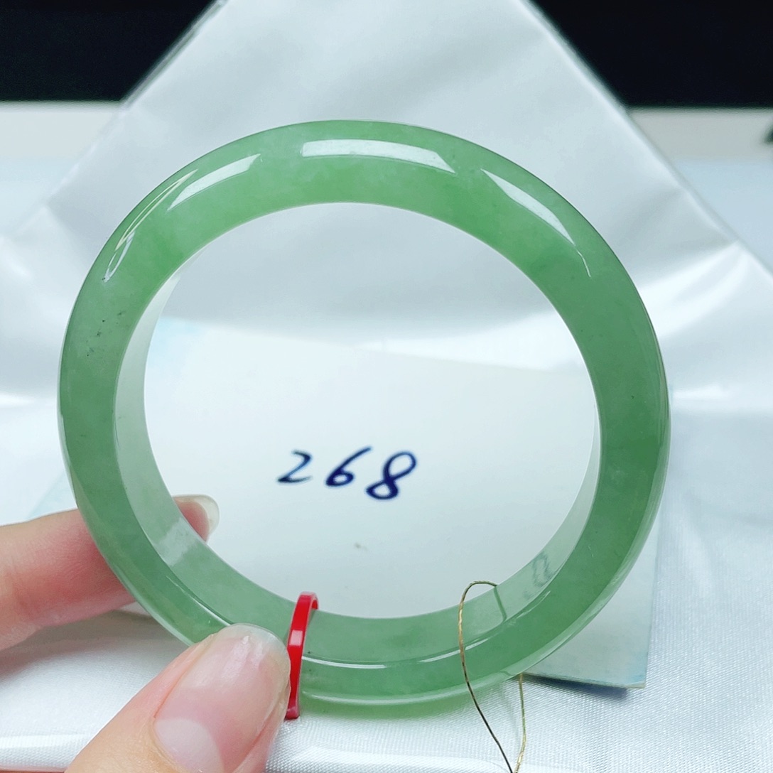 翡翠未镶嵌手镯正圈53