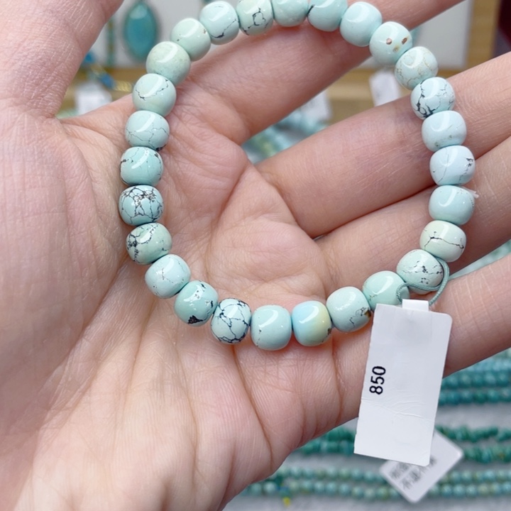 绿松石未镶嵌颈饰