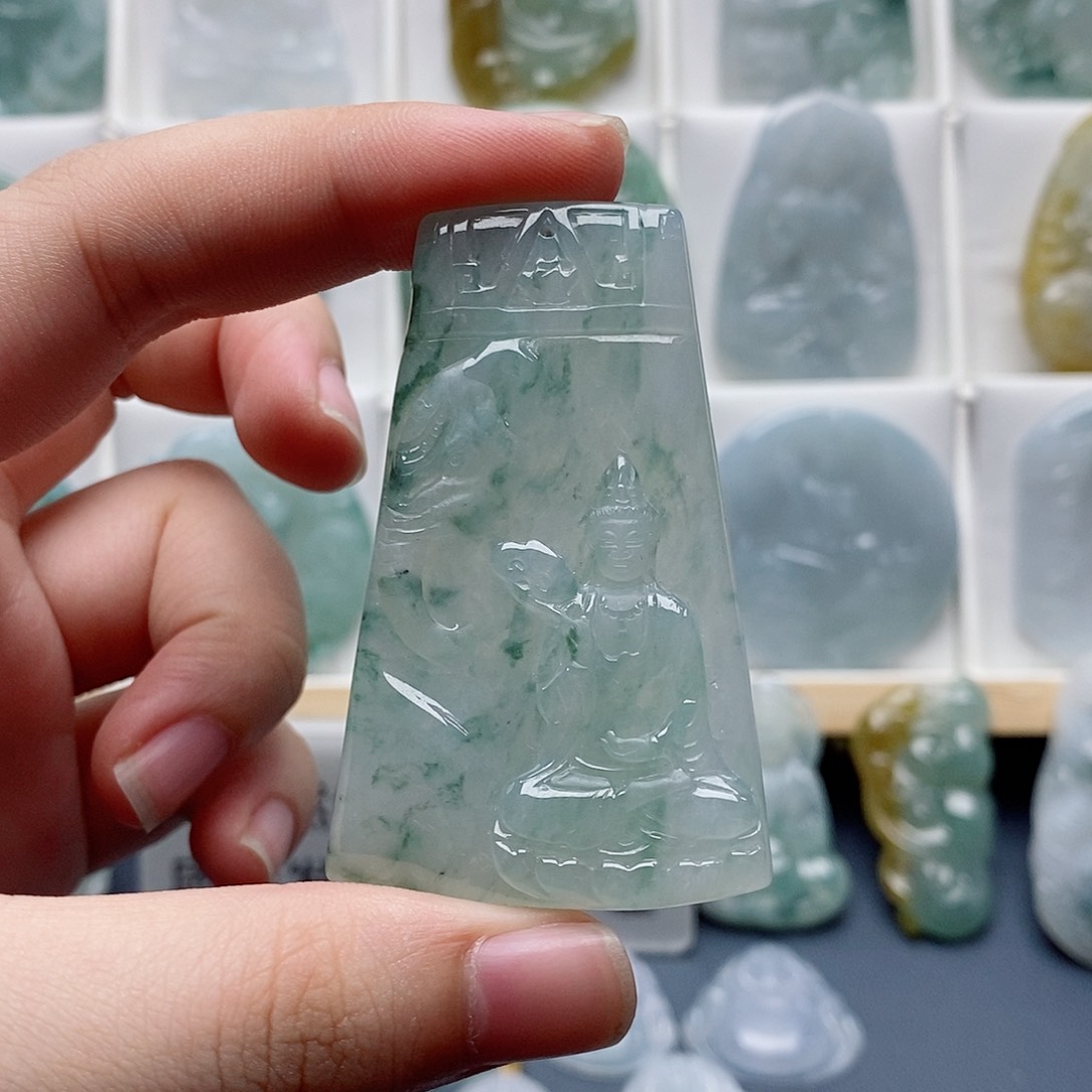 翡翠未镶嵌吊坠(不含链)普贤菩萨