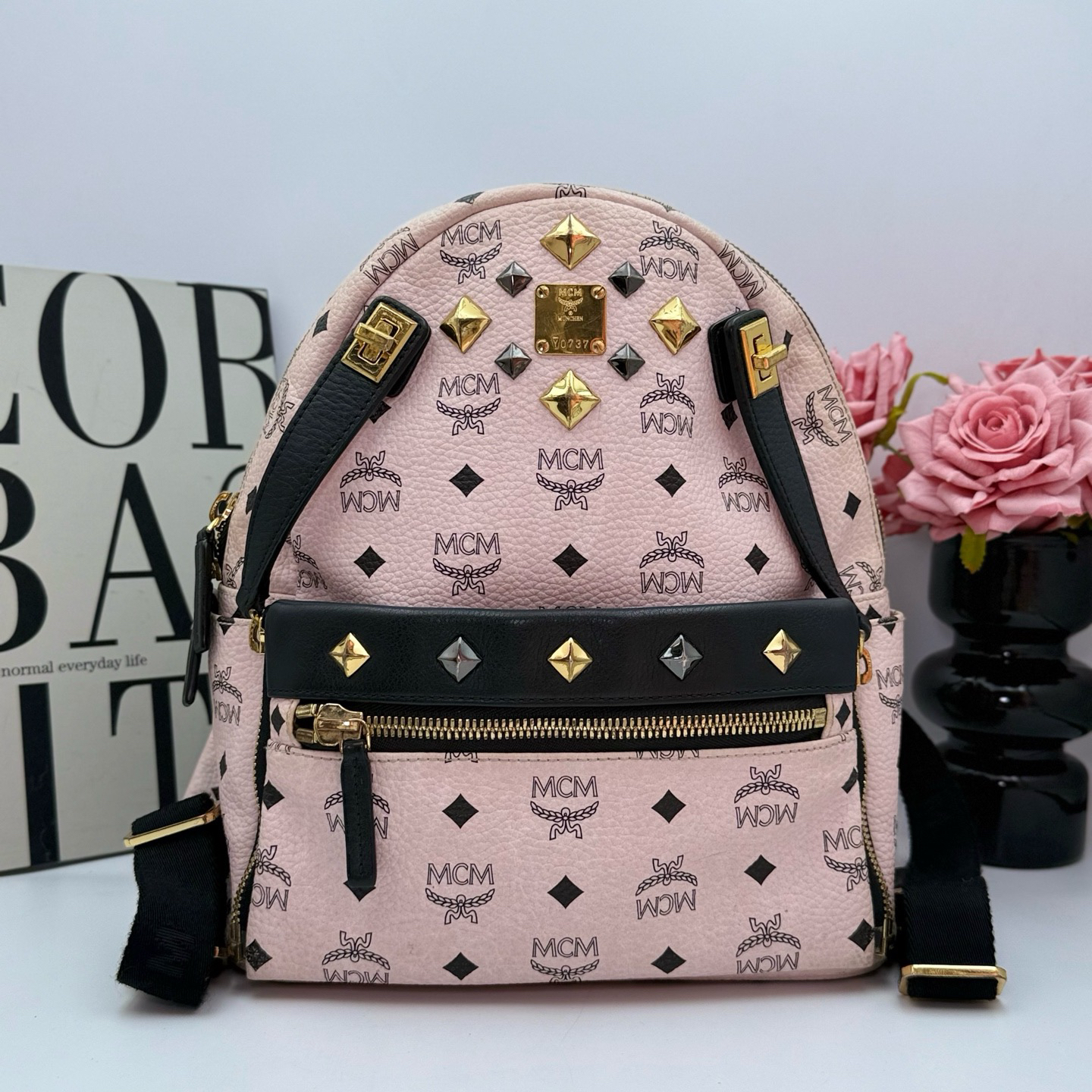 95新 MCM MCM xy 9320 樱花粉双肩包中号26X33