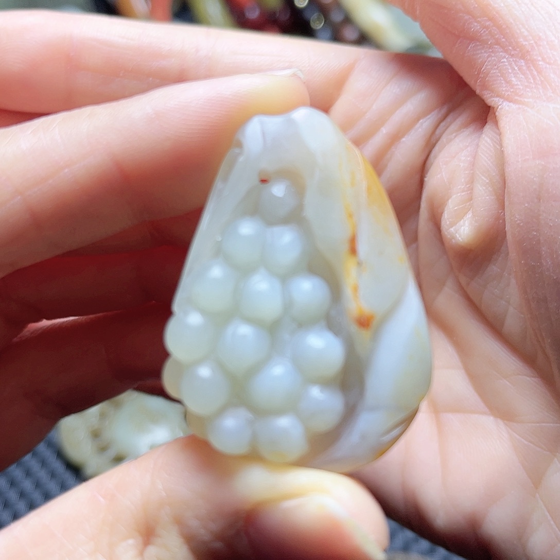 白玉菩提吊坠摆件