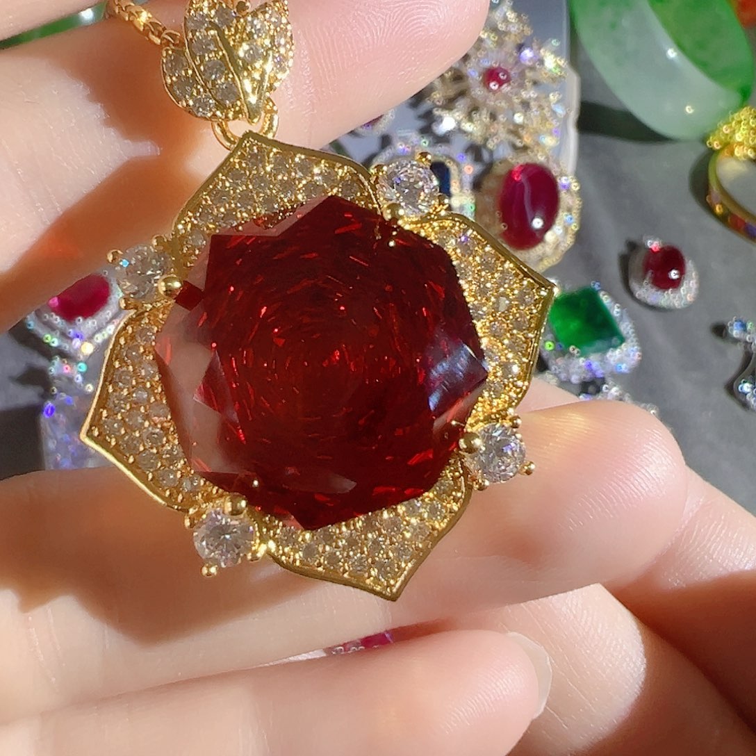 花岗石钨合金红色蓝色大宝贝