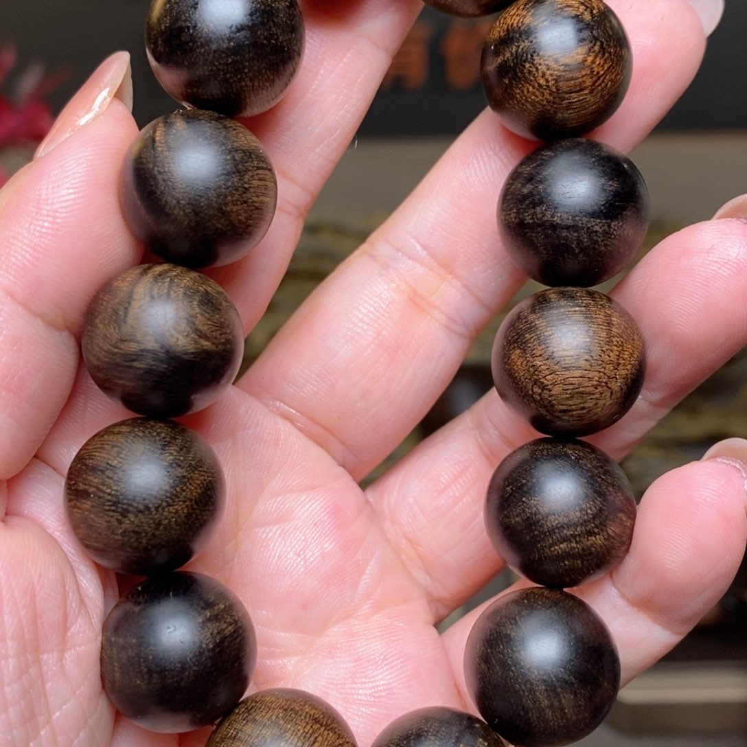 沉香手串越南芽庄黄棋楠瘤疤1.6
