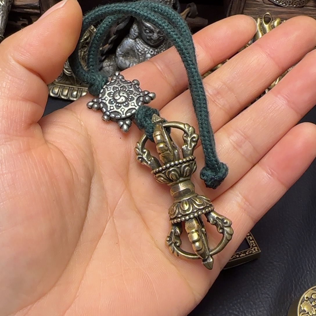 巴***鱼泥塑藏传牌子……藏传牌子