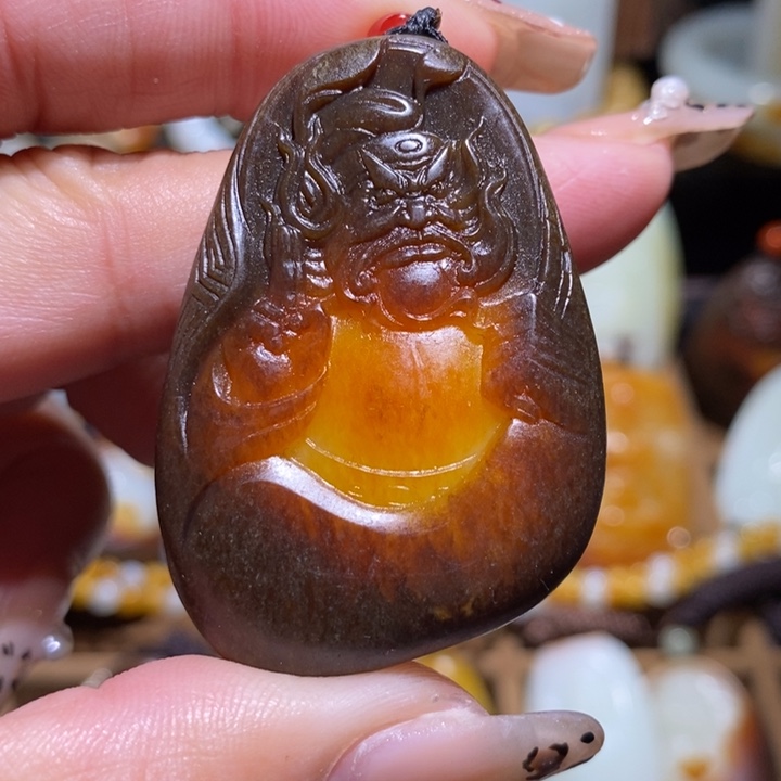 和田玉颈饰未镶嵌沙**洲