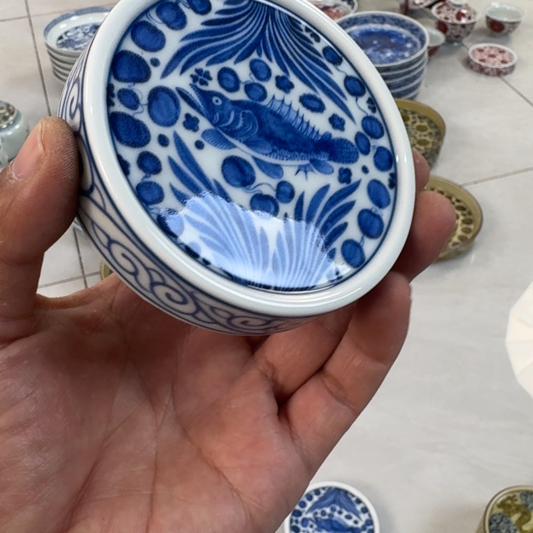 陶摆件青花鱼藻纹盖置