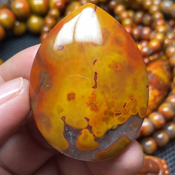 玛瑙/玉髓吊坠未镶嵌