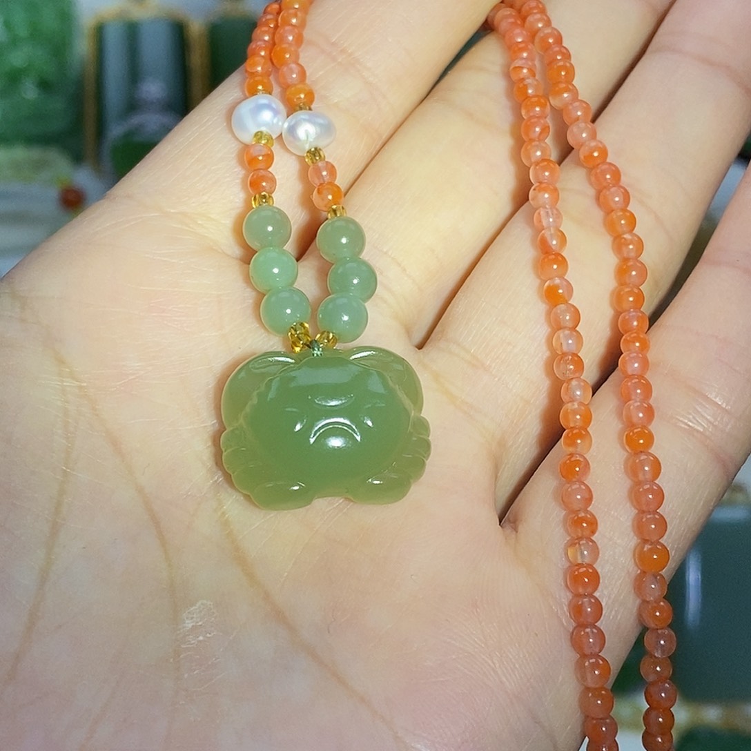 和田玉颈饰未镶嵌