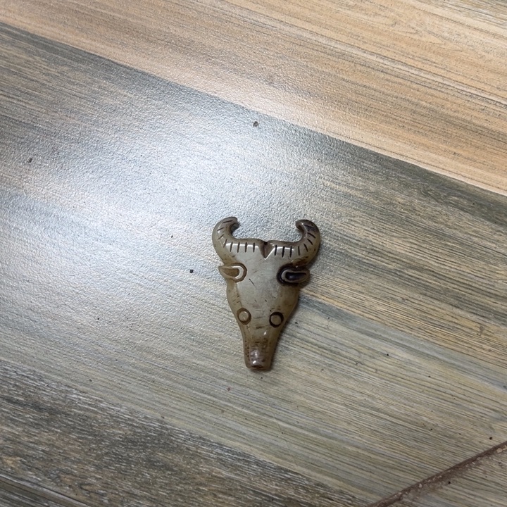 和田玉（青白玉）未镶嵌挂件