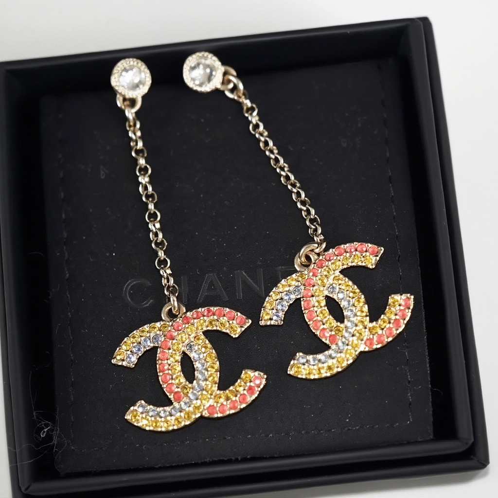 Chanel 彩钻双C吊坠耳钉