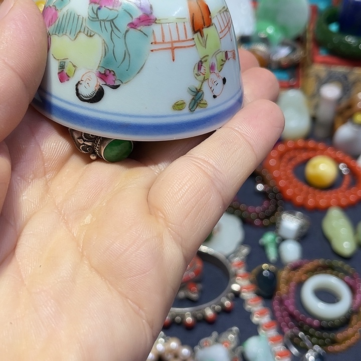 久*青花手绘小主人杯子